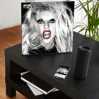 album connecté iiconi Lady GAGA born this way